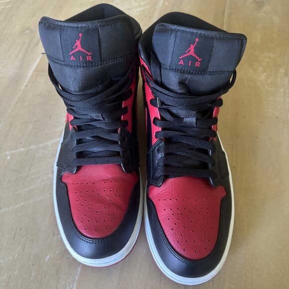 Jordan 1 Mid Banned 2020 Size 12.5 ***No Box Worn Twice*** NIKE !!! main image 6